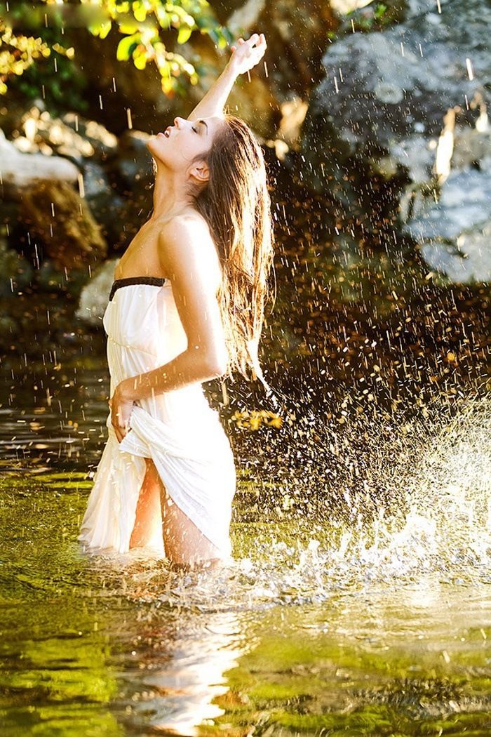 Marie Avgeropoulos in Hargeisa