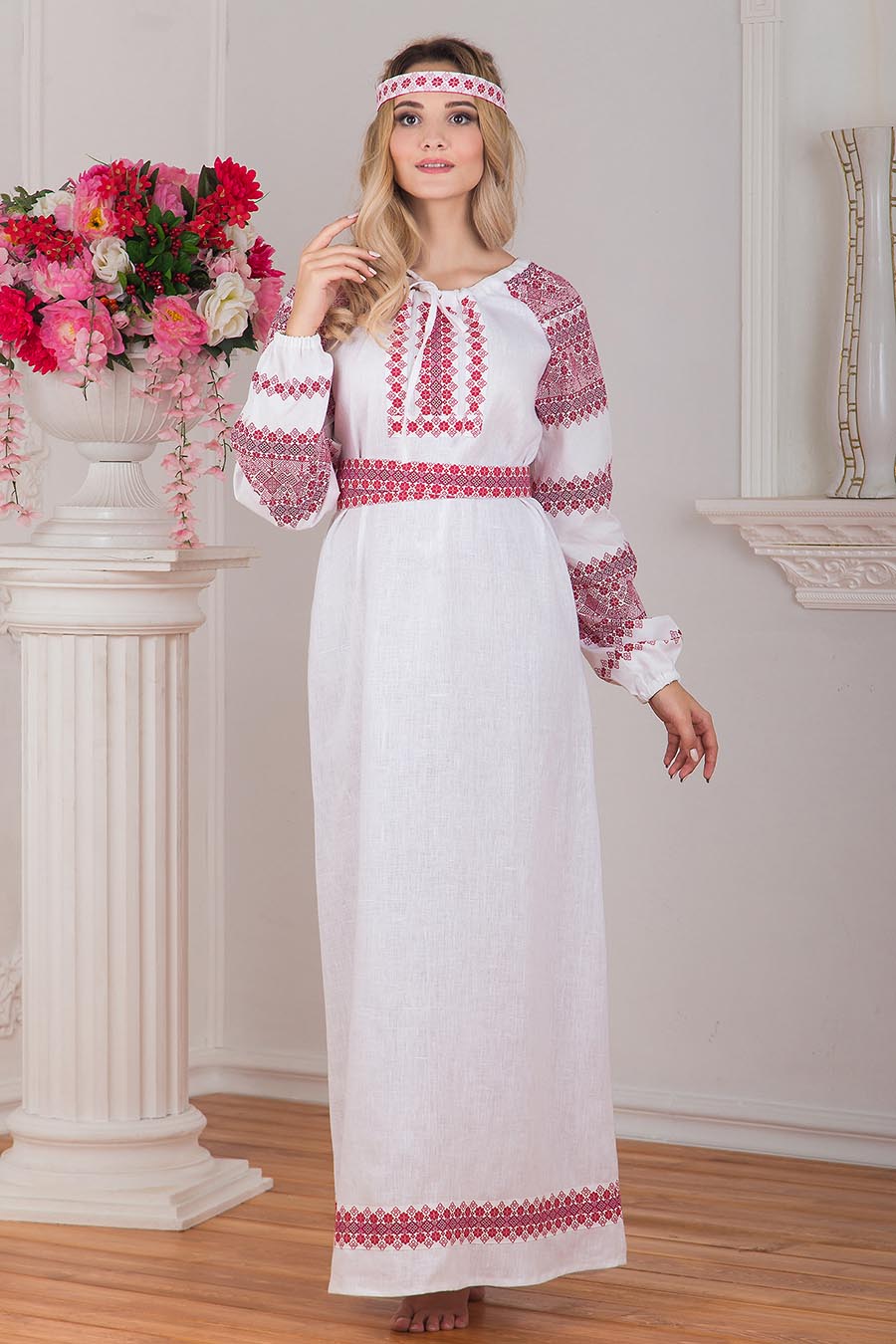 Women in Slavic costumes in Hargeisa