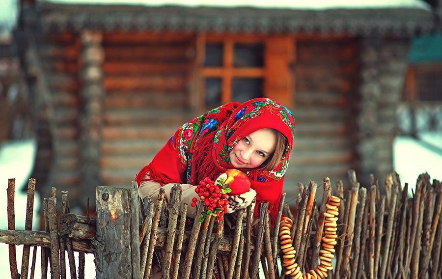 Sexy girl Women in Slavic costumes in Hargeisa