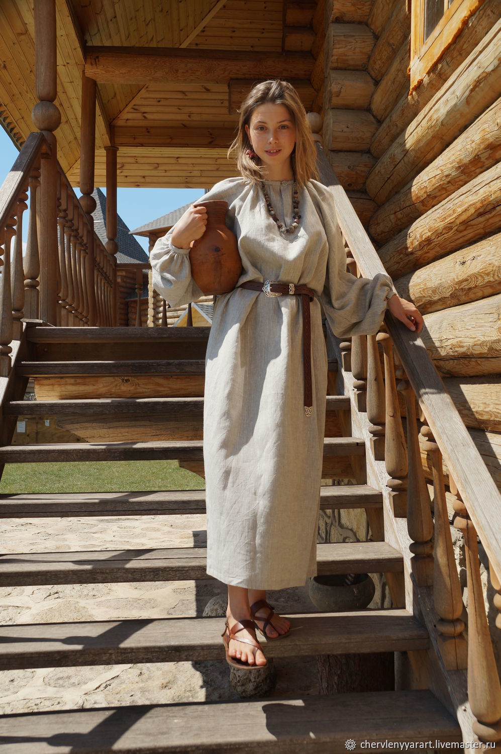 Girls in Slavic costumes in Hargeisa
